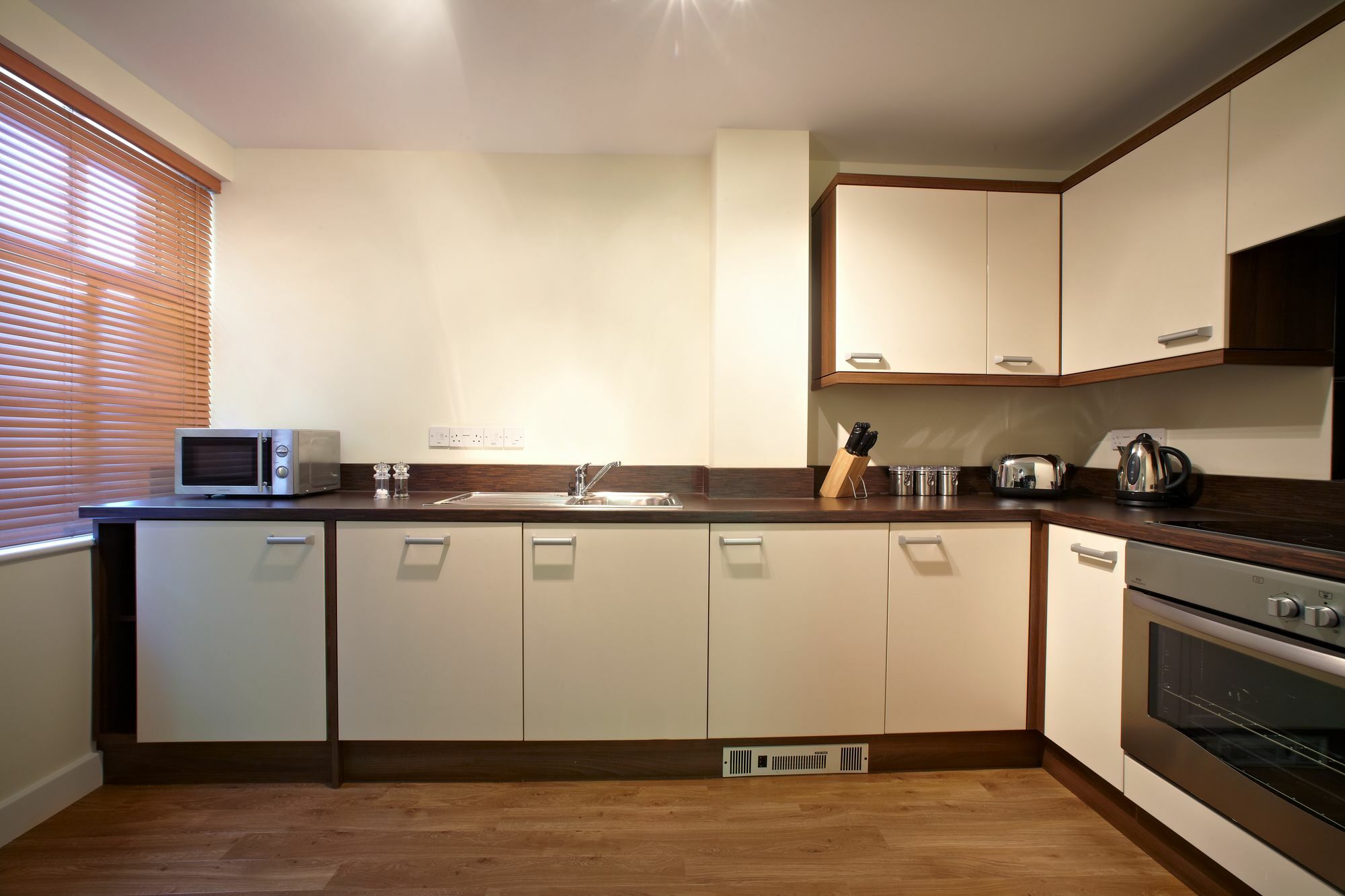 Exchange Building Apartments By Viridian Apartments Борнмут Экстерьер фото